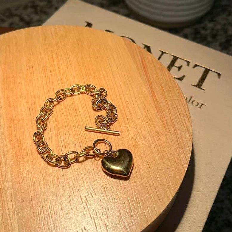 Heart Toggle Bracelet - Gold