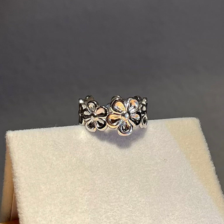 Flower Ring - Silver